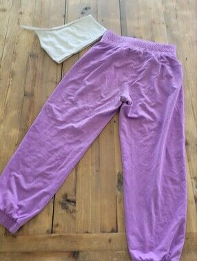 Comfy Bundle: Lilac Elastic Waist Joggers with White Crop Top